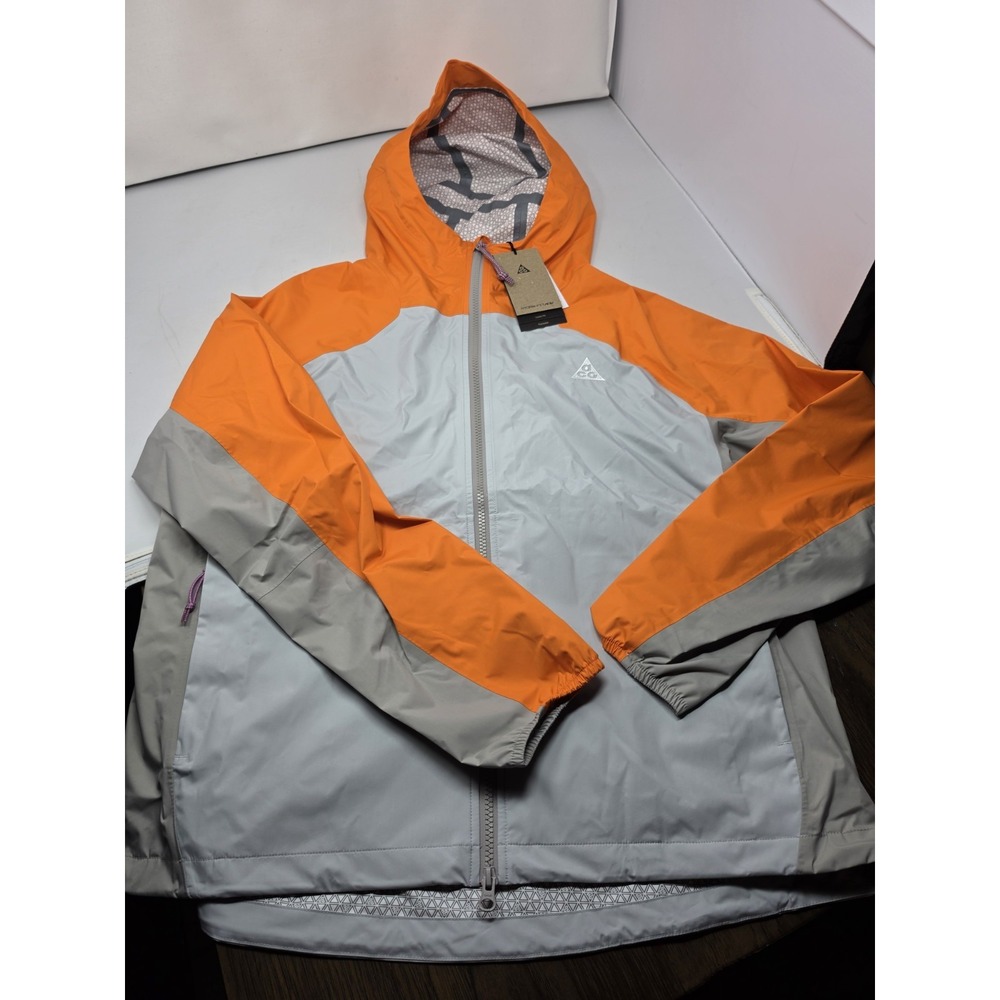 Nike Women's ACG Storm-FIT ADV Jacket IF0101-819-ACG Phantazma Size Large